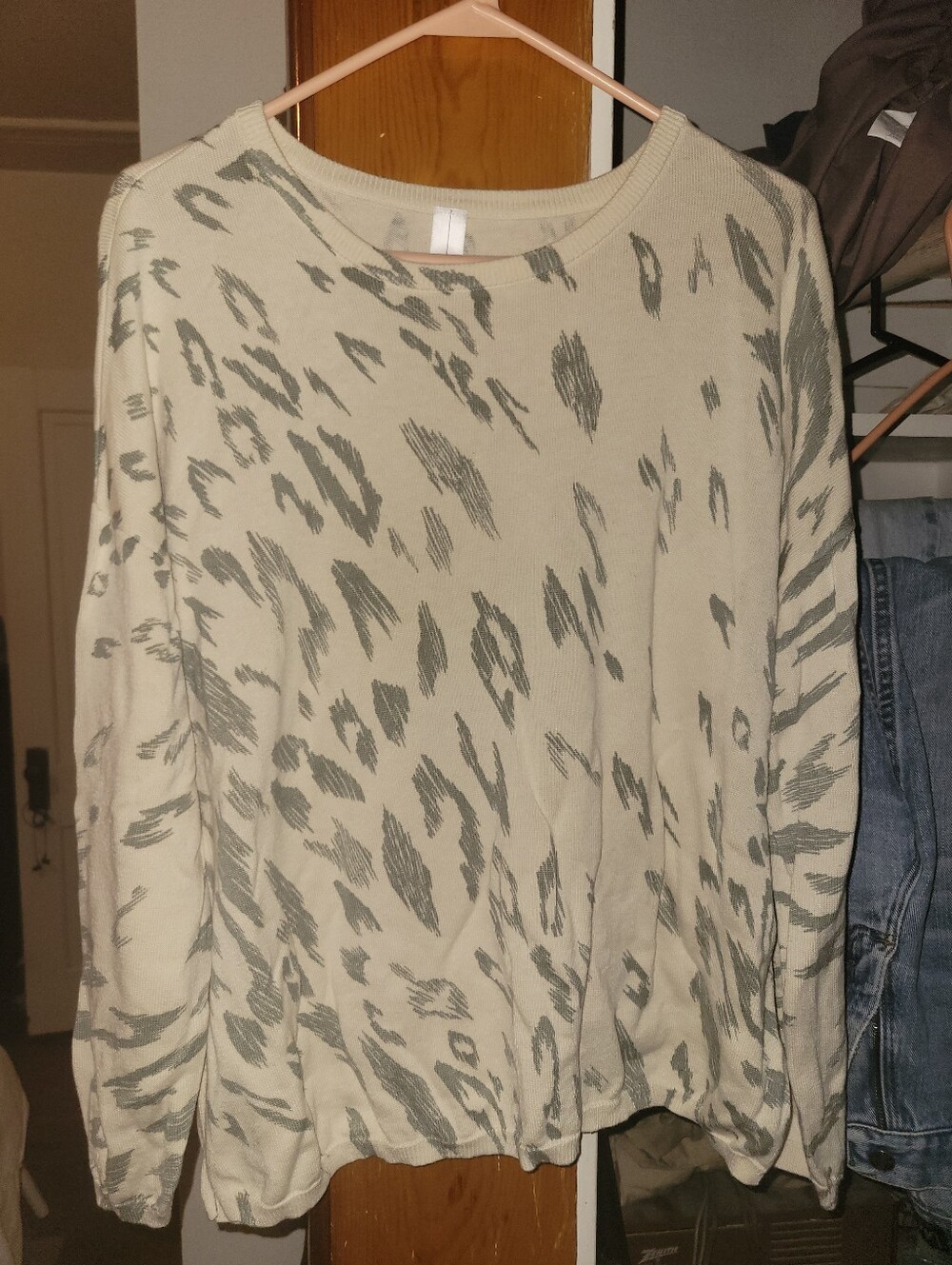 Marla Wynne Cream and Gray Sweater
